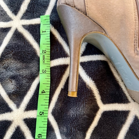 NWOT BOURNE BOOTS UK Designer Bejeweled Lace Up Satin & Suede Tan Sz EU37, US6.5 - Picture 14 of 15